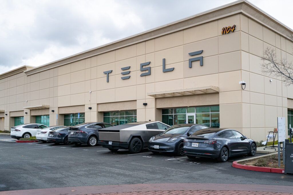 Tesla’s Exterior