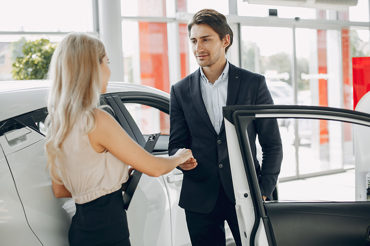 buy-used-car-from-dealer